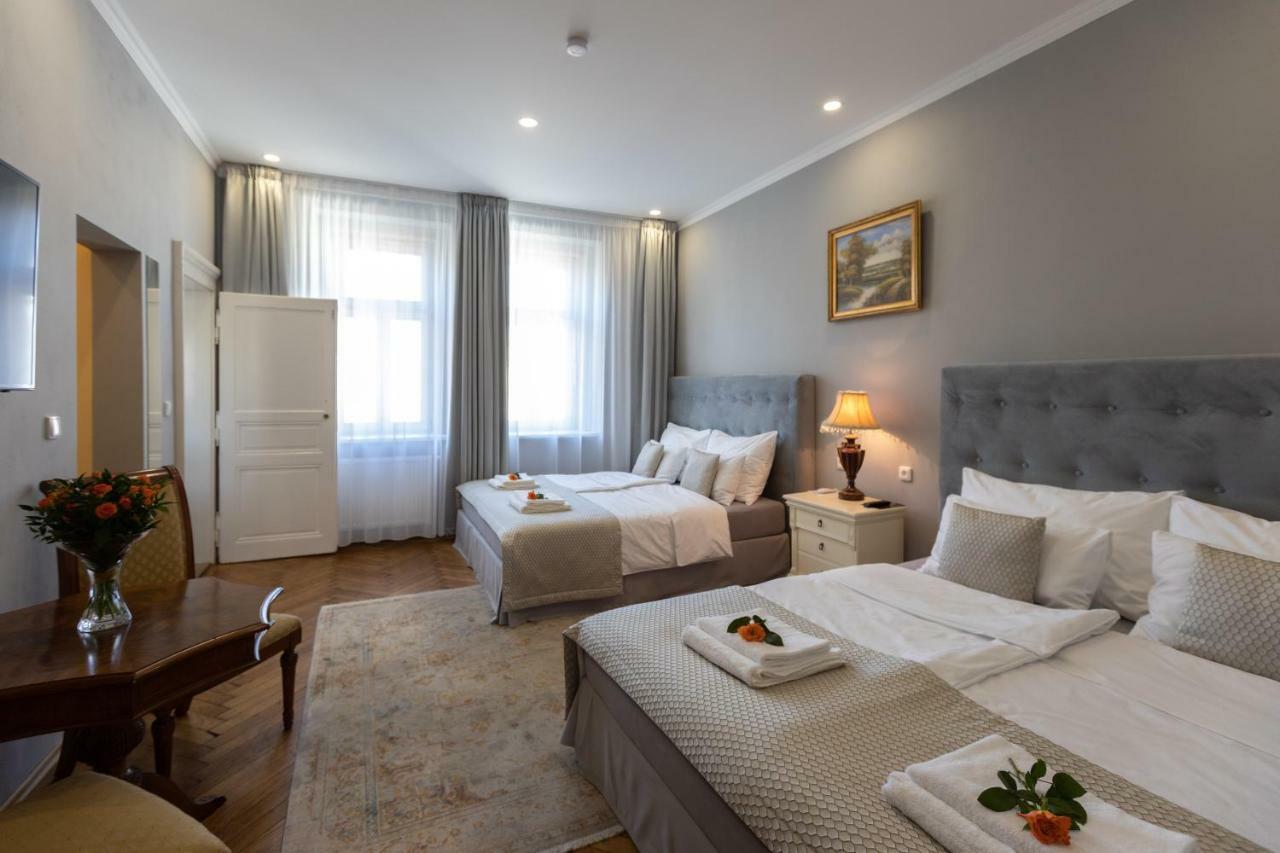 Slabur Hotel apartamentowy 4*