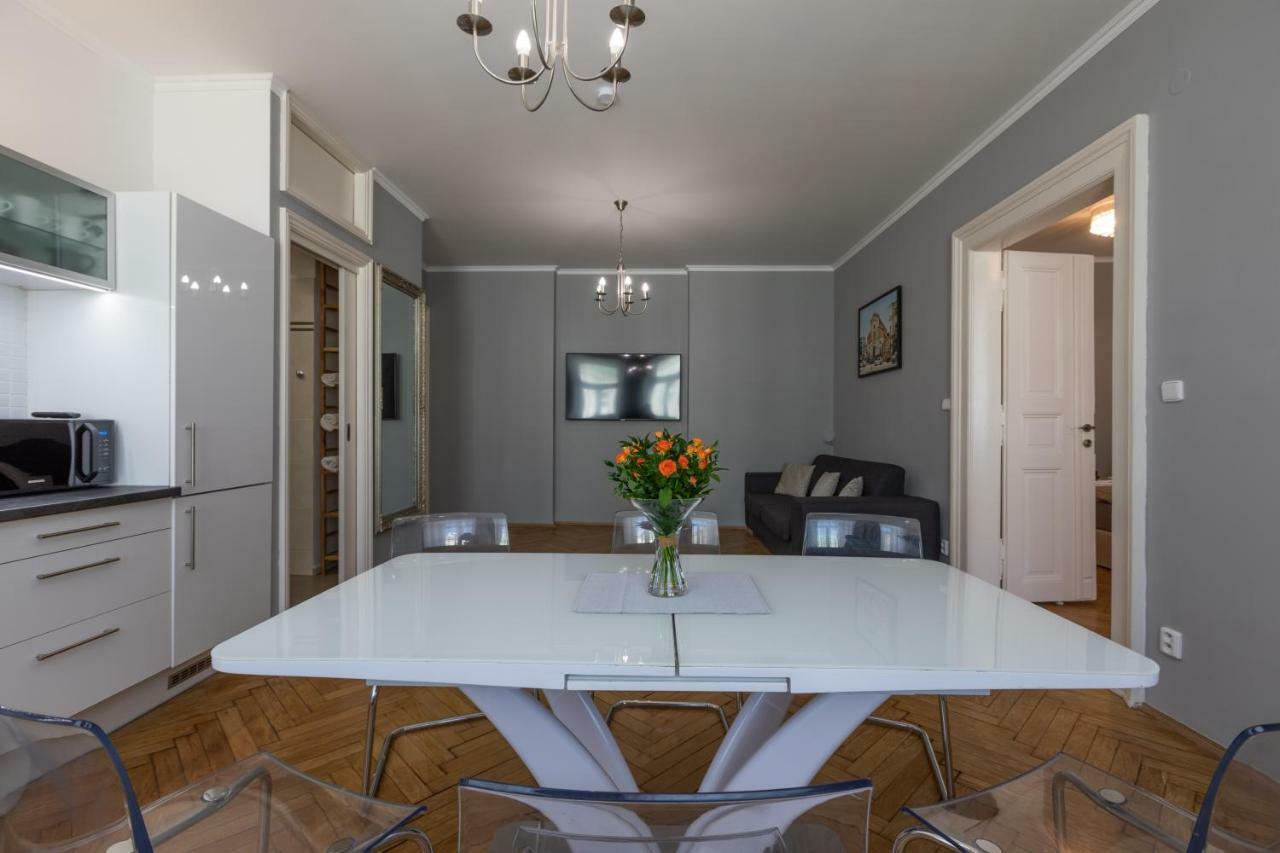 Slabur Hotel apartamentowy 4*